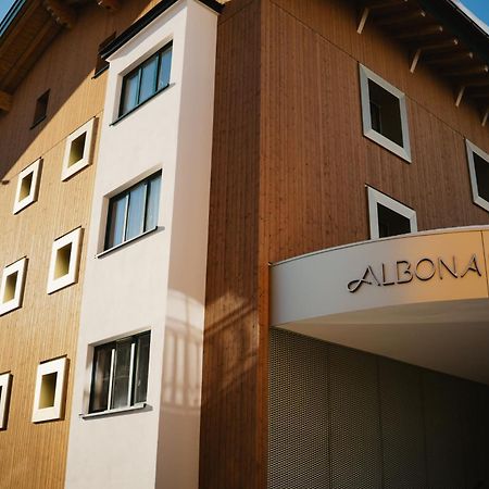 Hotel Albona Nova Zürs Екстериор снимка