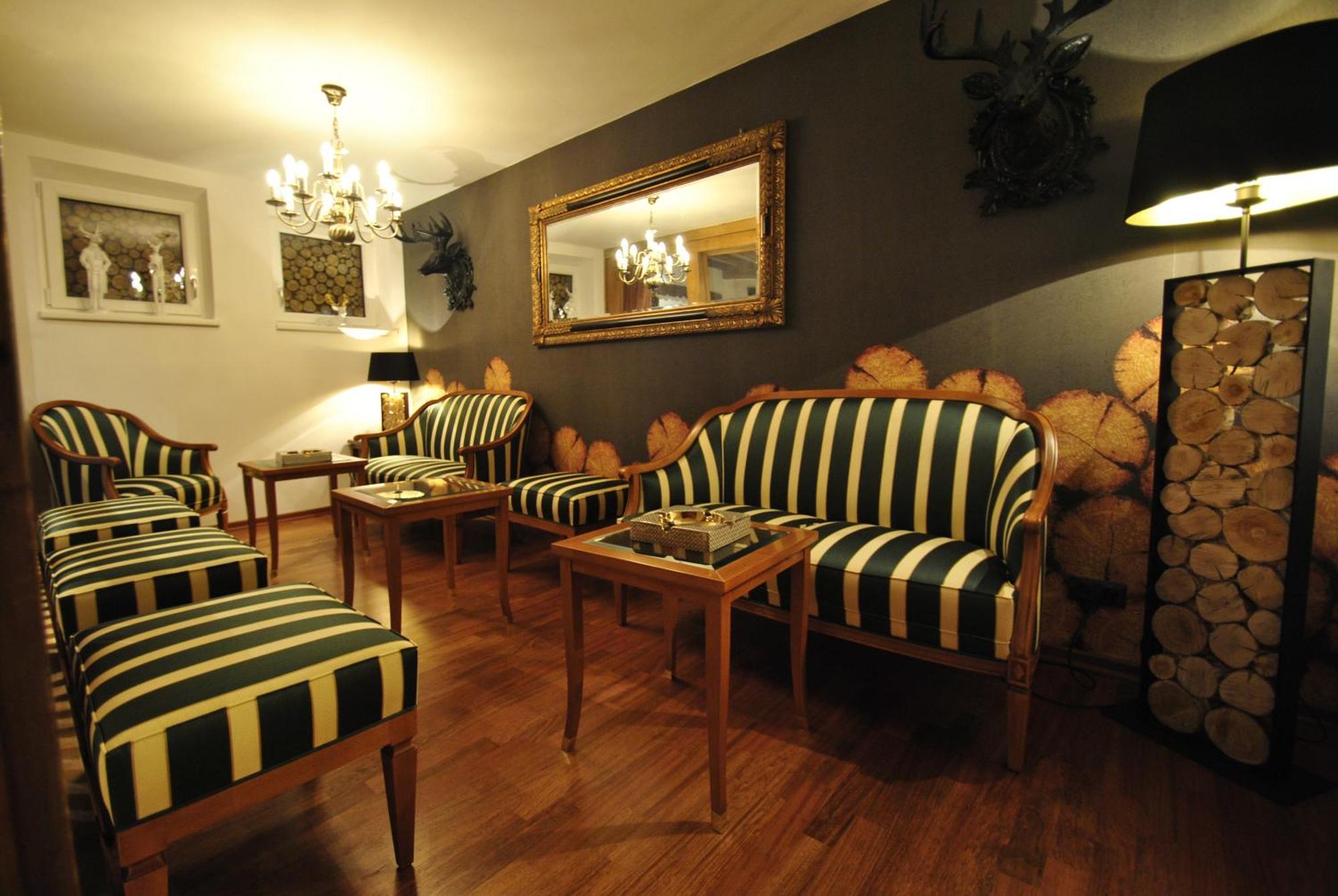 Hotel Albona Nova Zürs Екстериор снимка